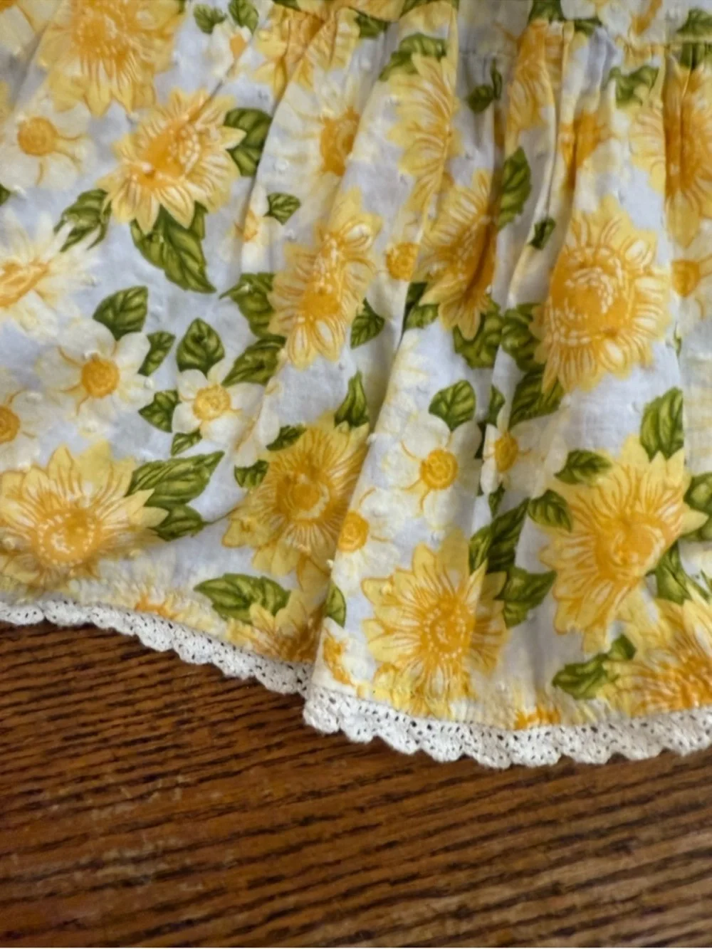 Tahari Sunflower Smocked Tiered Ruffle Dress Size 4T Lace Trim Cottagecore
